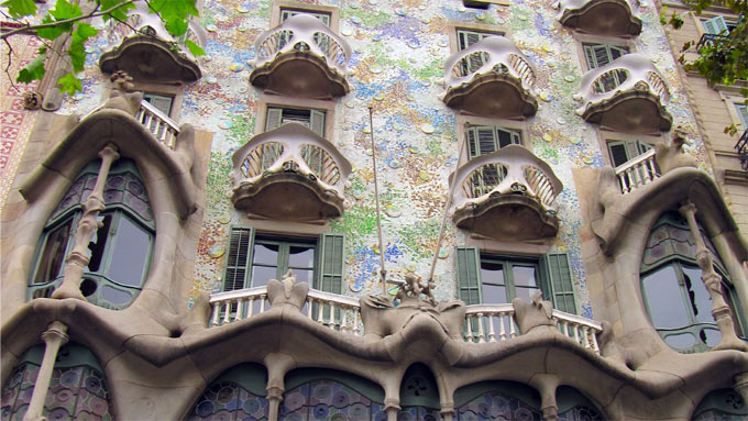 Casa Batllo mit Balkonen